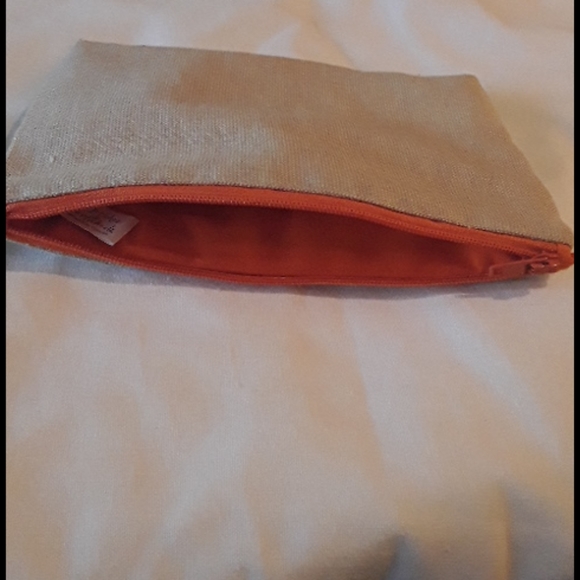 Purse with beaded and embroidered elephant - Picture 3 of 3